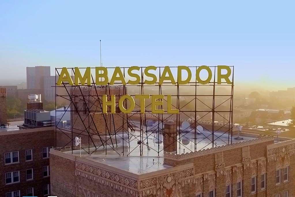 Ambassador Hotel Milwaukee Zewnętrze zdjęcie